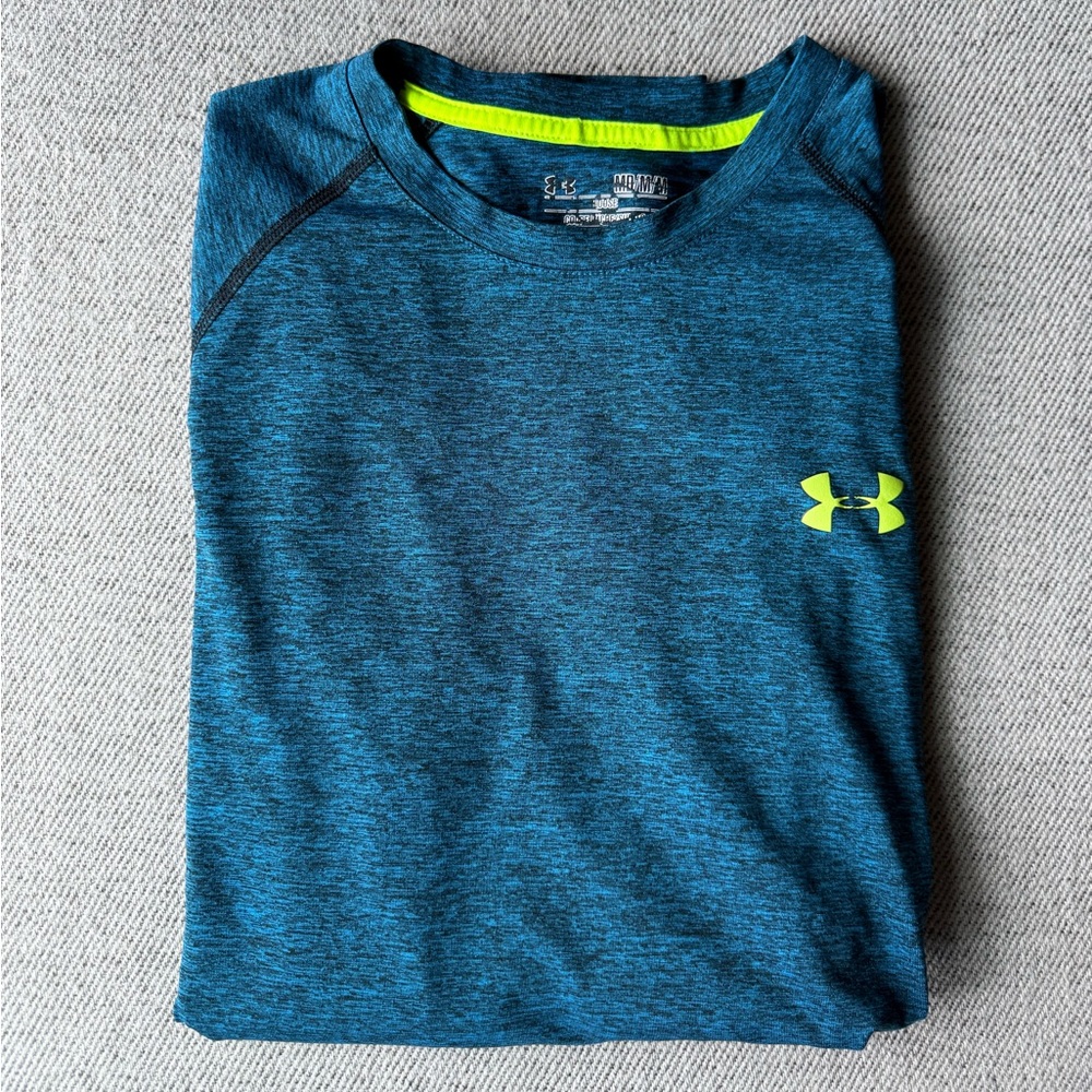 Under Armour Long Sleeve Tee - Medium